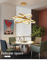 Ringförmiger Ring-Kronleuchter aus halbflüssigem Luxusgold - Avenila Luxury Selects - Avenila - Innenbeleuchtung, Design & mehr