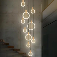 Moderner LED-Wand-Treppenring-Kronleuchter - Avenila - Innenbeleuchtung, Design und mehr