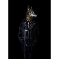 Wolf in modernem Trenchcoat-Poster | Wandkunstposter und -drucke Leinwandgemälde - Avenila - Innenbeleuchtung, Design & mehr