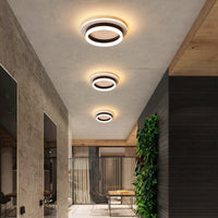 Luces de techo circulares en los pasillos - Avenila - Iluminación interior, diseño y más