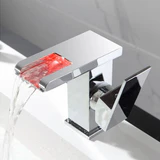 Llave de lavabo para baño con cascada de LED, mezclador de agua fría y caliente de una sola manija Llave para lavabo de RGB Cambio de color impulsado por el flujo de agua - Avenila - Iluminación de interiores, diseño y más