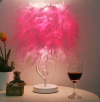 Lámpara de mesa de noche de plumas regulables multicolores - Avenila Selects - Avenila - Iluminación Interior, Diseño y Más