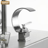 Llave para lavabo con cascada curva y elegante - Avenila Select - Avenila - Iluminación interior, diseño y más