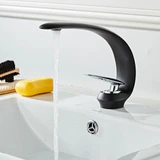 Robinet de lavabo minimaliste en or rose - Avenila - Éclairage intérieur, design et plus