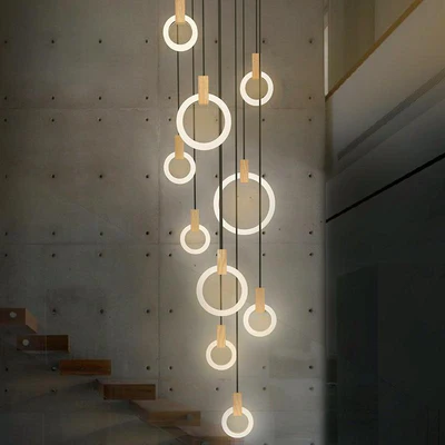 Moderno lampadario a muro a LED ad anello con scala a LED - Avenila - Illuminazione, design e altro ancora